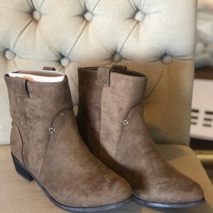 Just fab boots. Never worn, size 7 paid 40 take 30